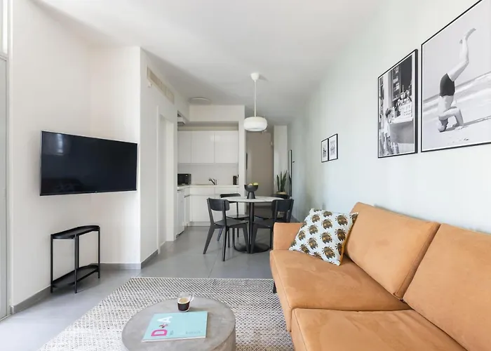 Bauhaus Boutique By Tlv2Rent